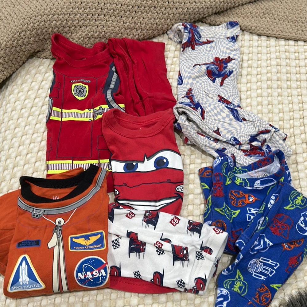 Baby gap pajamas